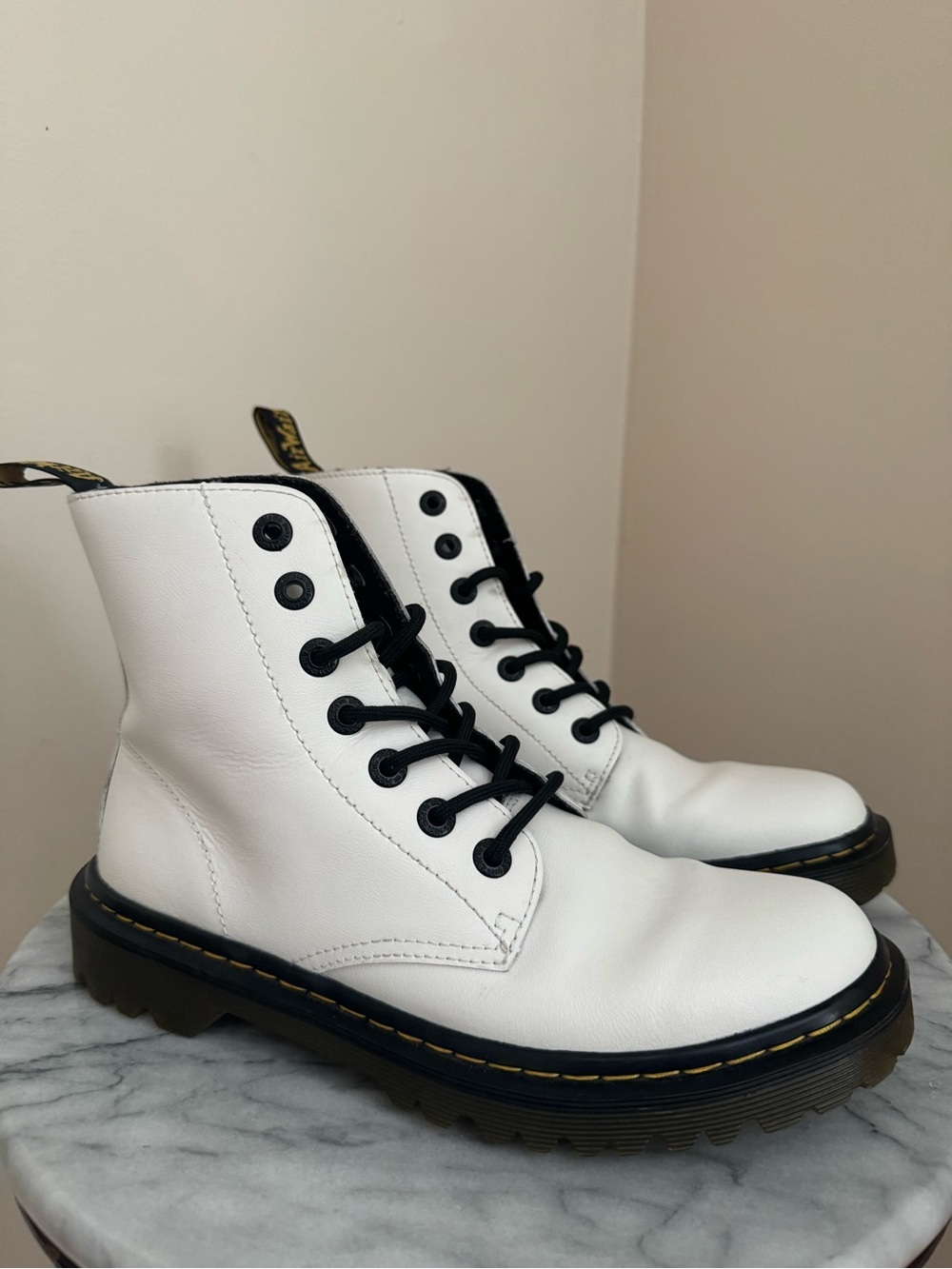 Dr. Martens Luana White Leather Combat Boots Size 8 Women AW004 Lace Up - Picture 3 of 8